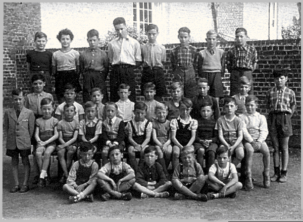 La classe de garons de Monsieur Willy  ADNET en 1955-1956